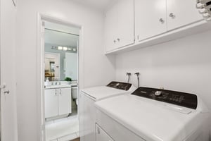 Vincent St-S2502-035.jpg