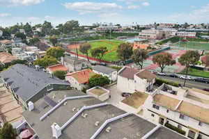 Vincent St-S2502-050.jpg