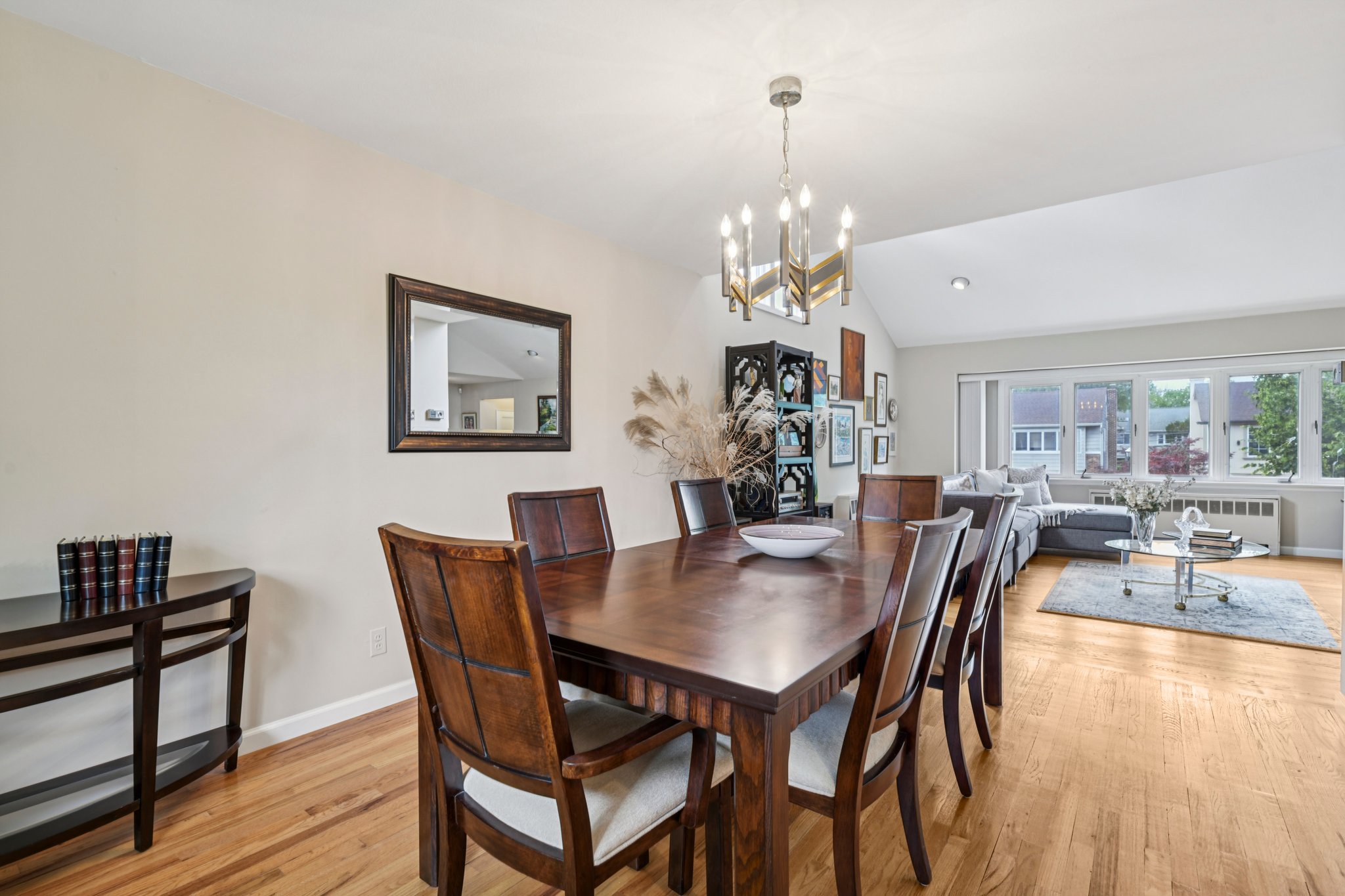 Woodmere Dr-0806-011.jpg