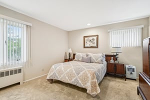 Woodmere Dr-0806-016.jpg