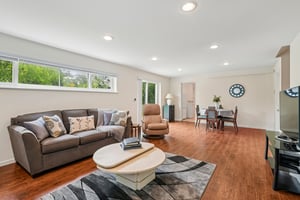 Woodmere Dr-0806-026.jpg