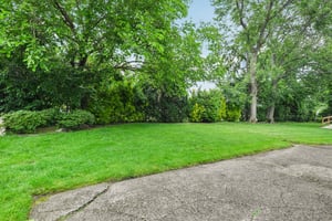 Woodmere Dr-0806-033.jpg