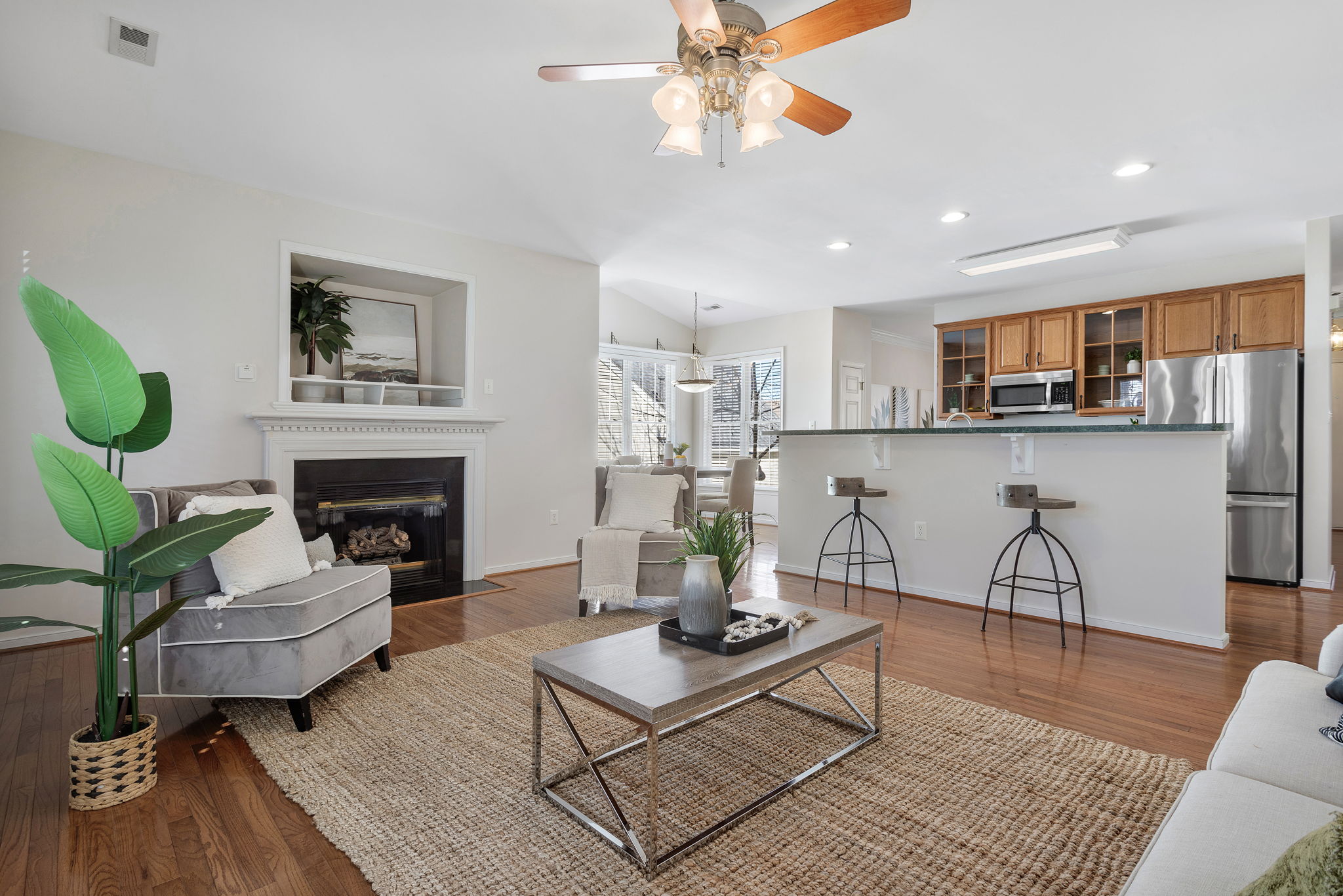 09-Family Room