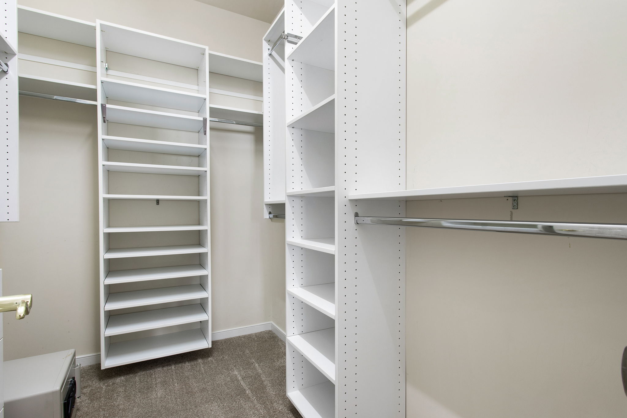 27-Primary Closet