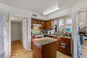  Photo 46