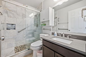  Photo 46