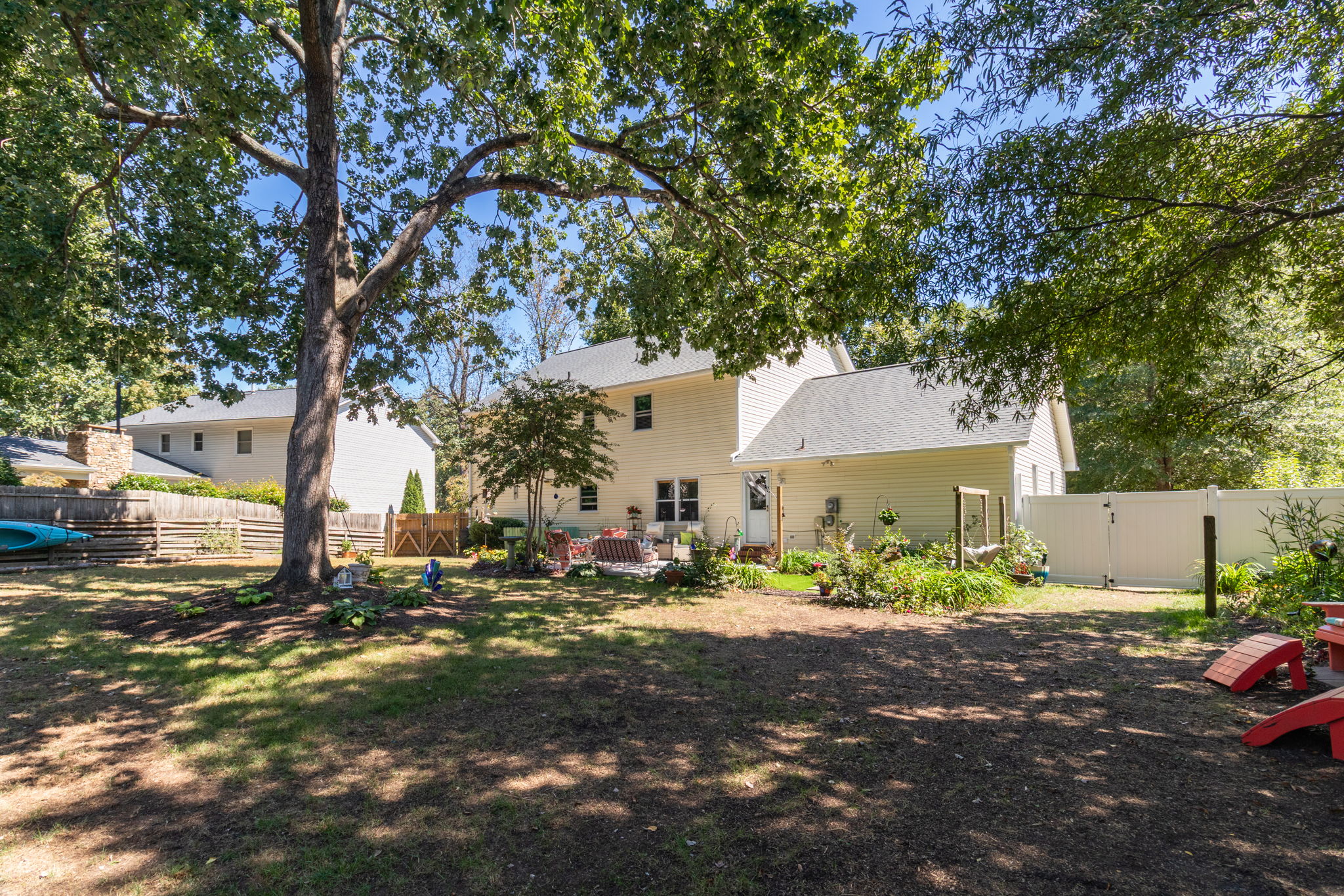 905 Northshore Ct-41