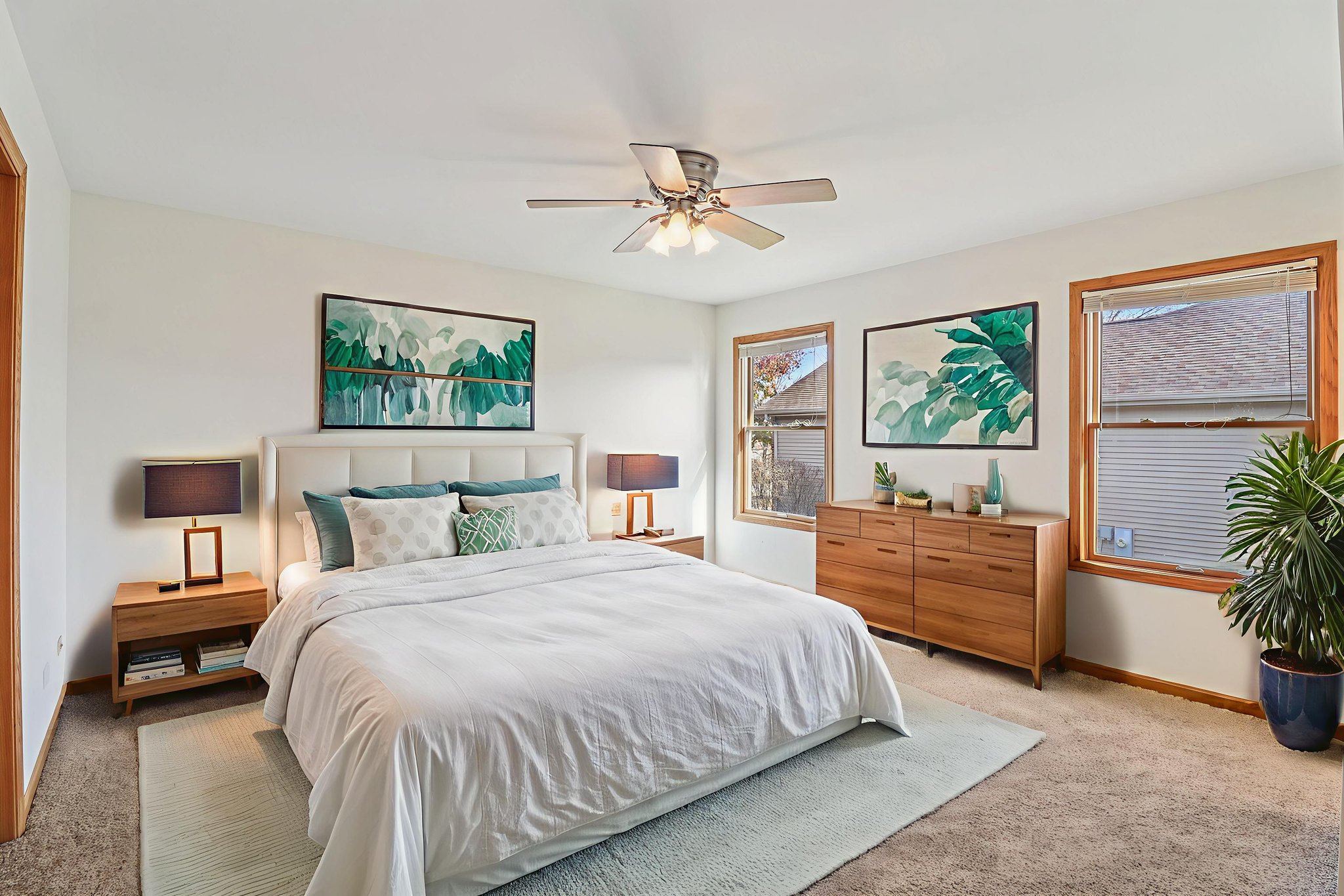 Randall Ct-S1411-020 virtually staged.jpeg