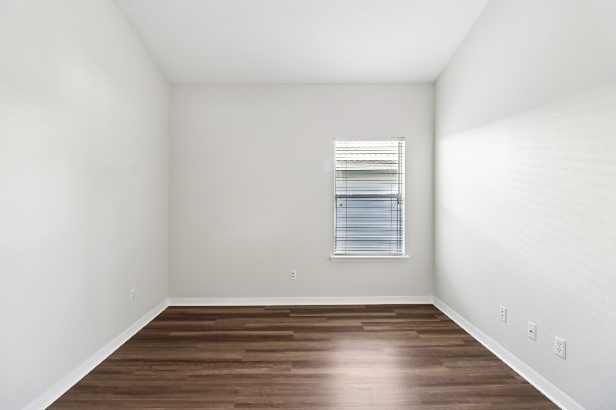 St Andrews Way-S1807-016.jpg