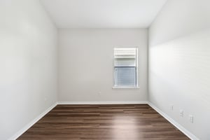 St Andrews Way-S1807-016.jpg