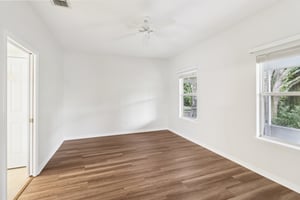 St Andrews Way-S1807-023.jpg