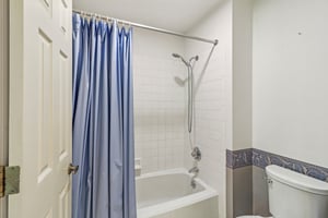 Cinnebar Dr-1305-023.jpg