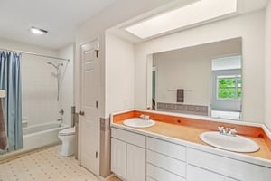 Cinnebar Dr-1305-029.jpg