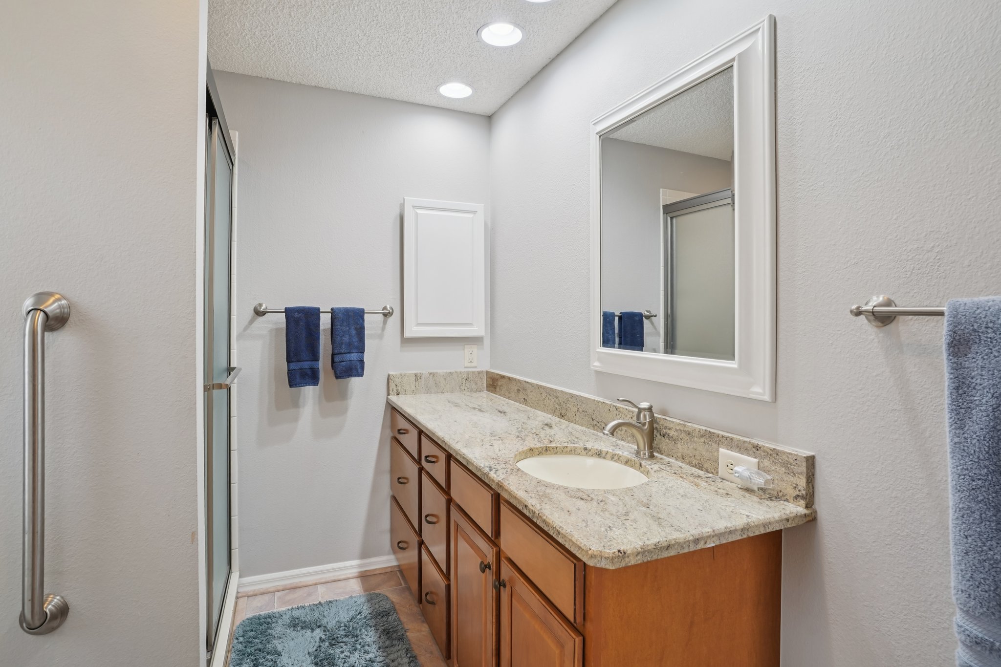 SE 177th Grassmere St-S1809-027.jpg