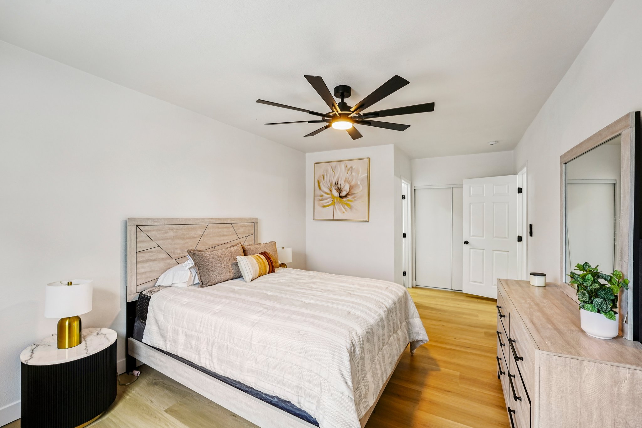 Beech Ave-S0910-013.jpg