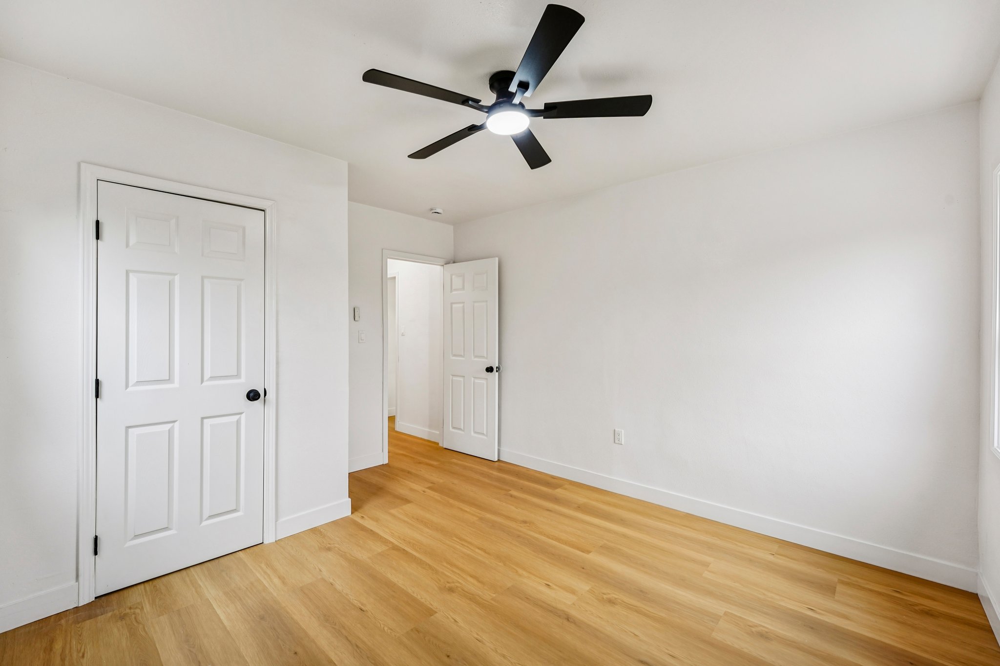 Beech Ave-S0910-018.jpg