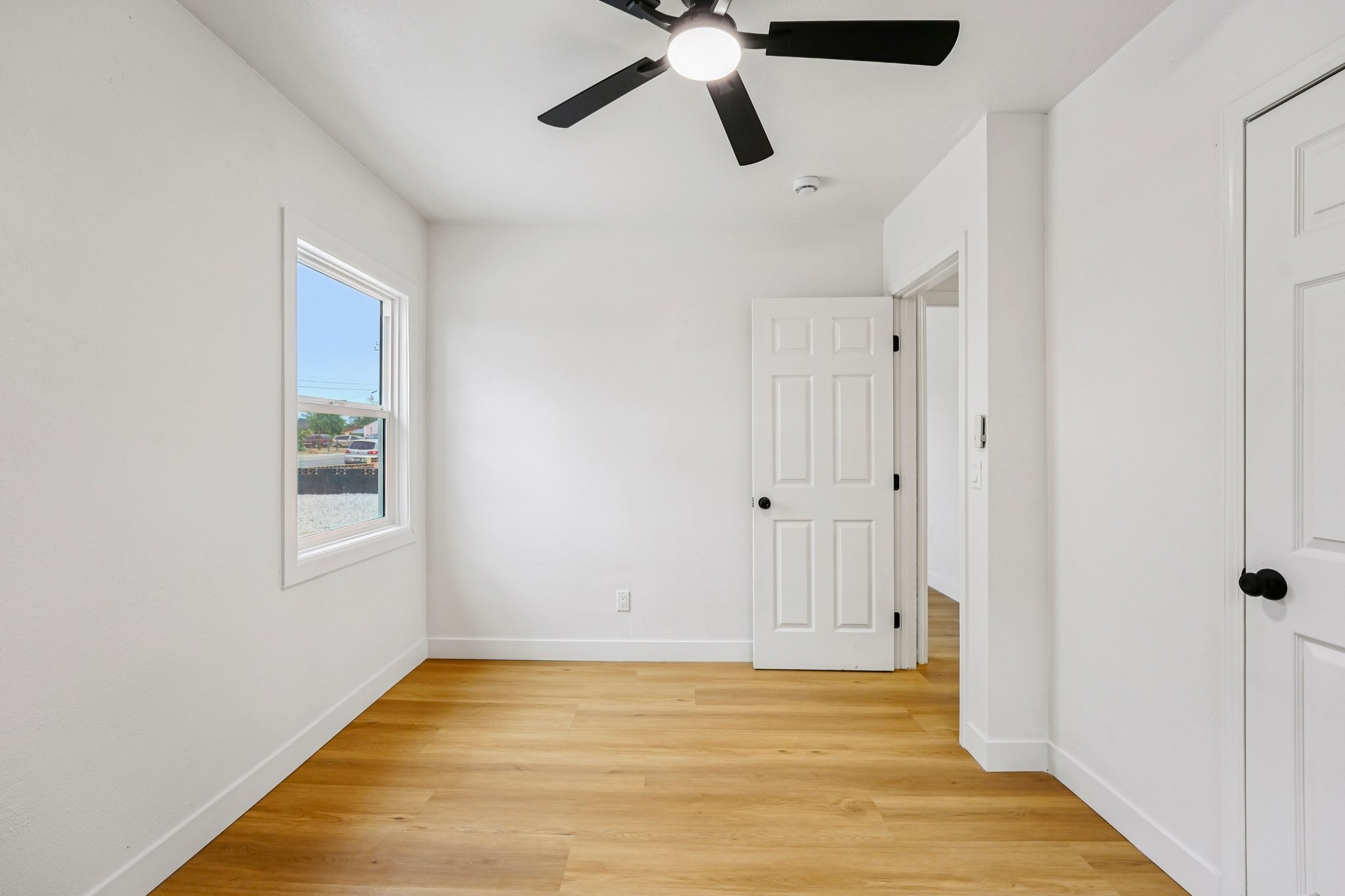 Beech Ave-S0910-020.jpg
