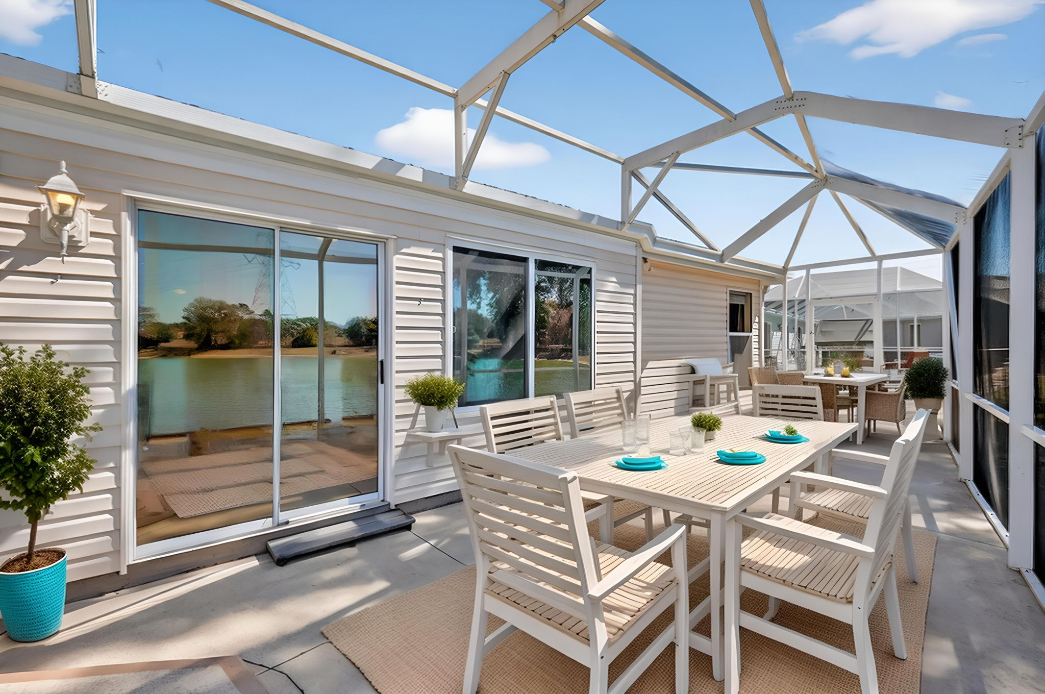 Screened Porch-Virtually Staged