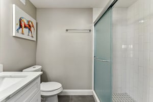 E 43rd St-032.jpg