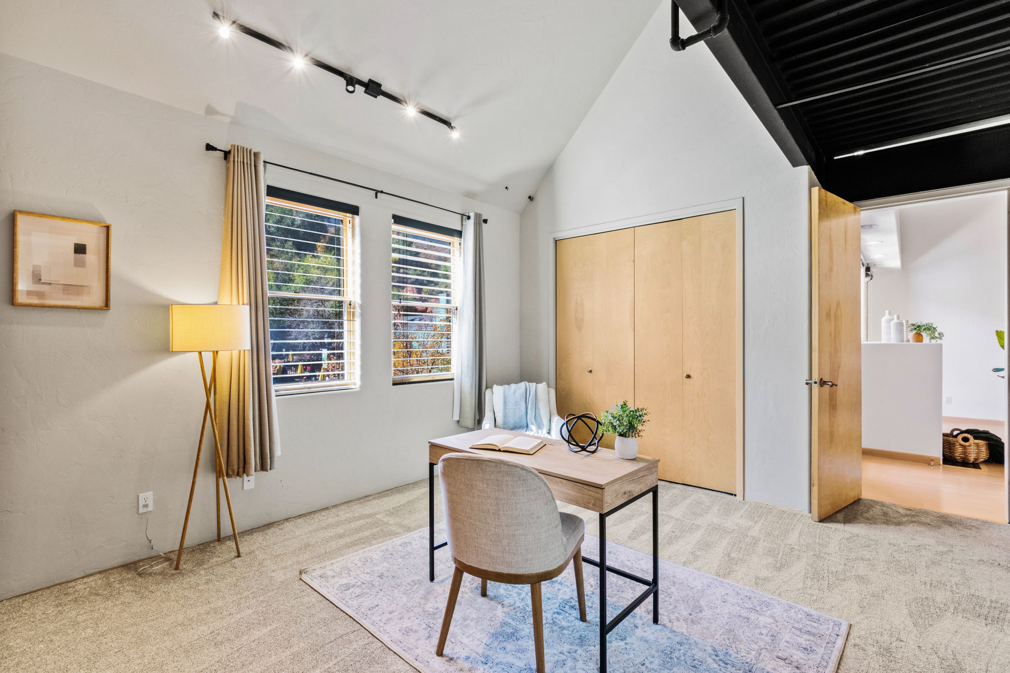 Bedroom/Office
