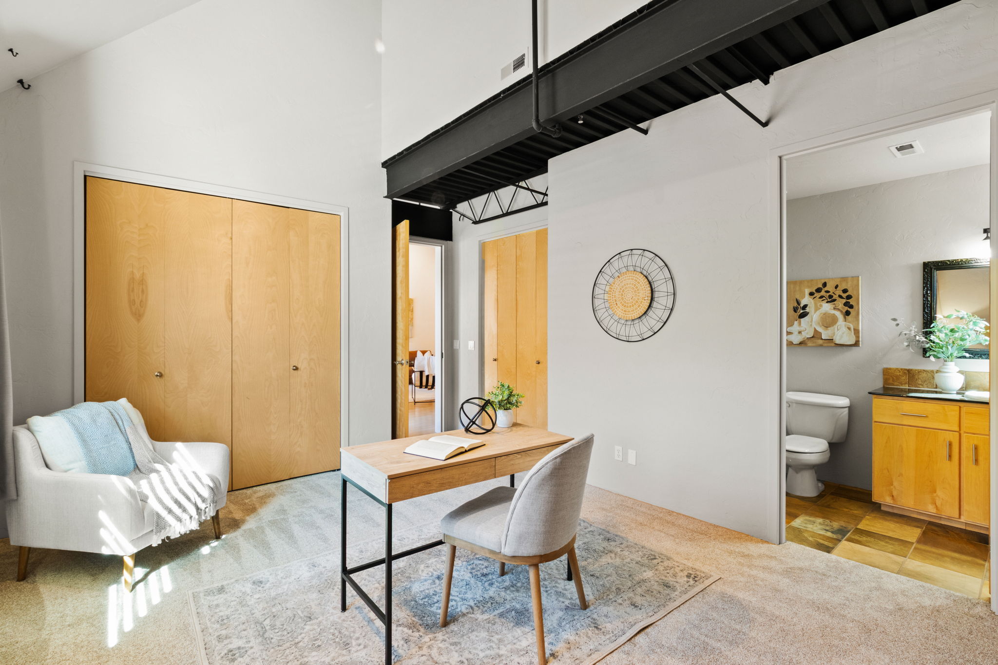 Bedroom/Office