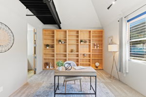 Bedroom/Office