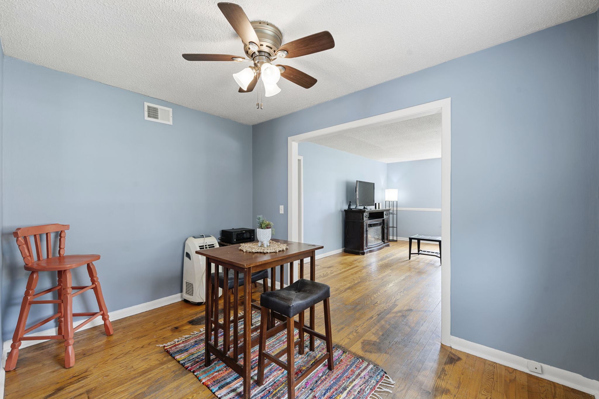 Living Room/Dining Room