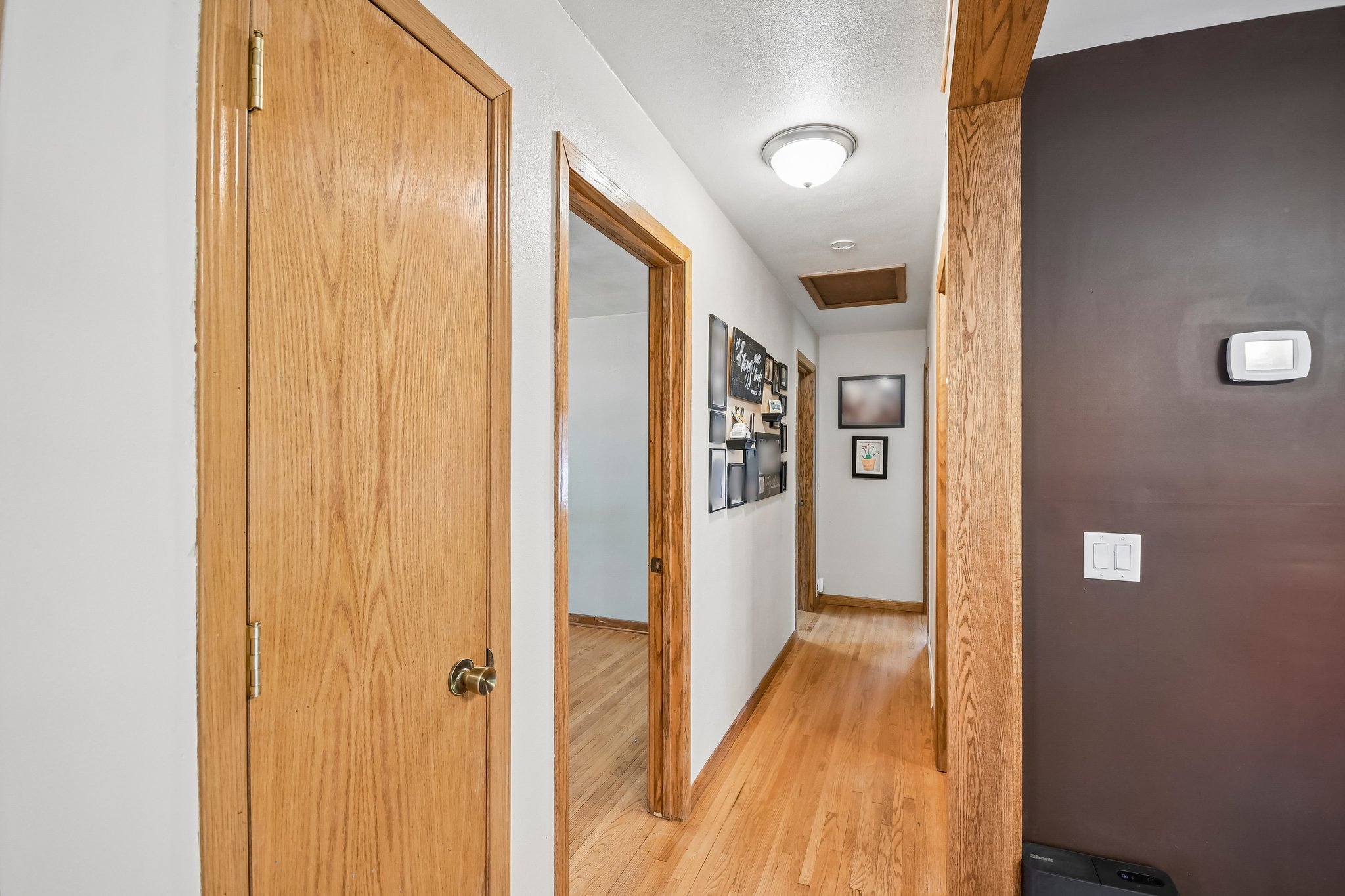 N Cascade St-S1109-031.jpg