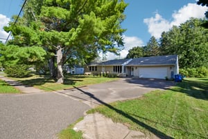 N Cascade St-S1109-002.jpg