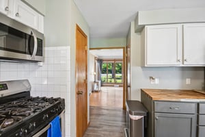 N Cascade St-S1109-011.jpg