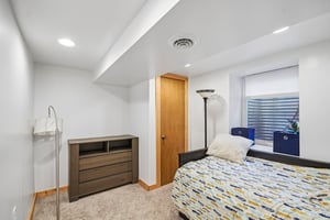 N Cascade St-S1109-014.jpg