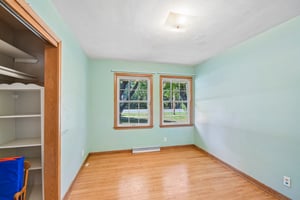 N Cascade St-S1109-029.jpg