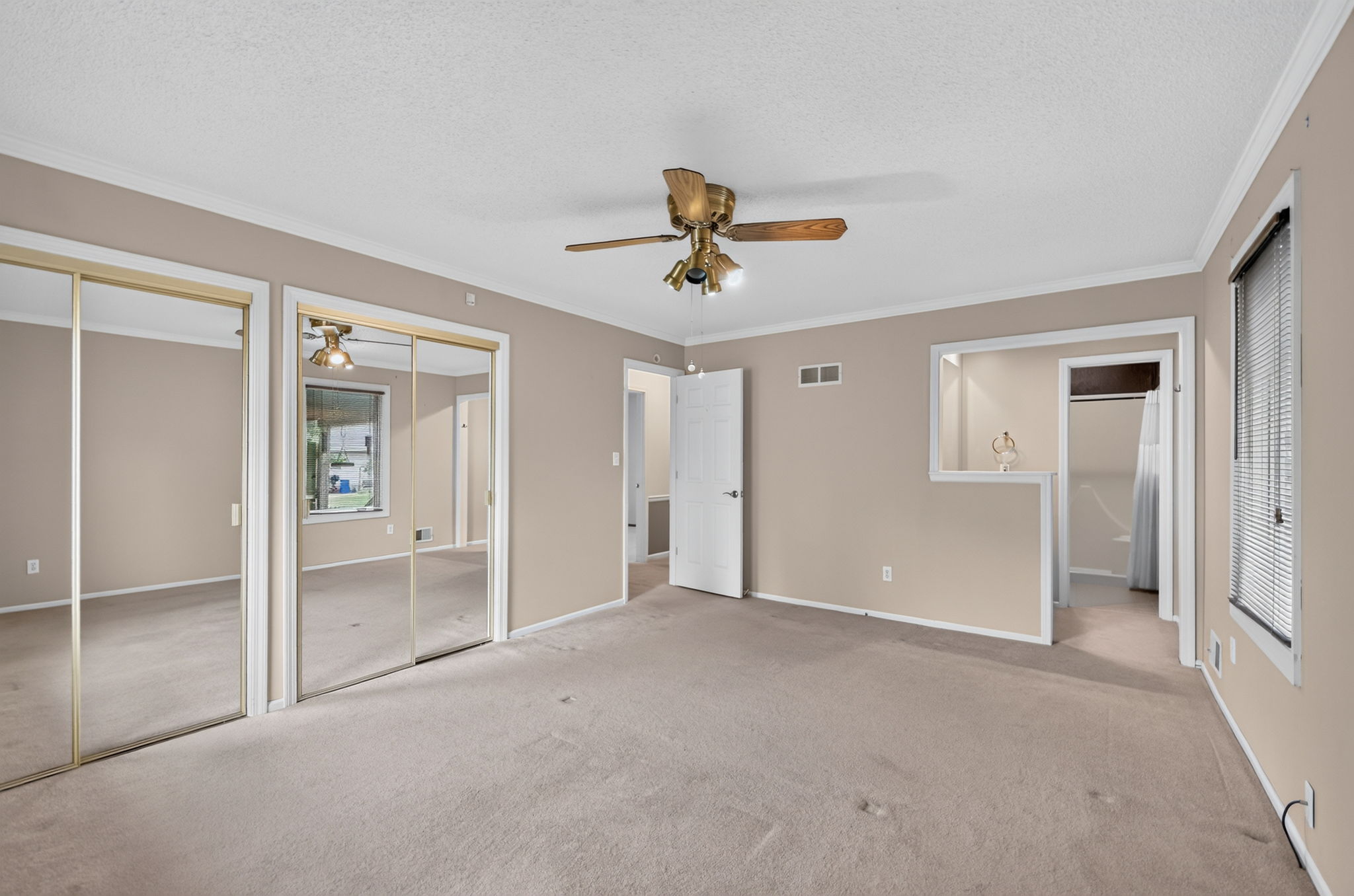 906 NW Chestnut Cir-025