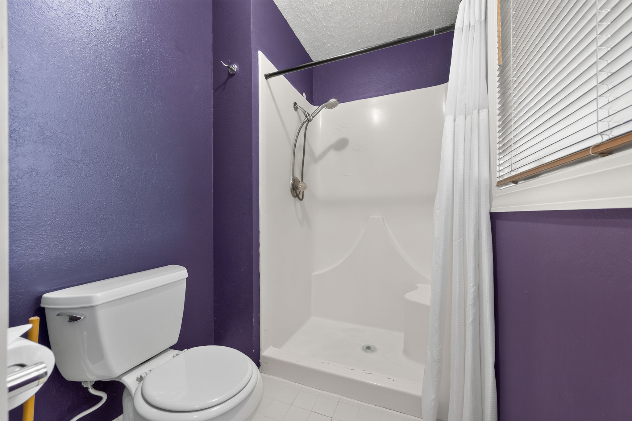 906 NW Chestnut Cir-027