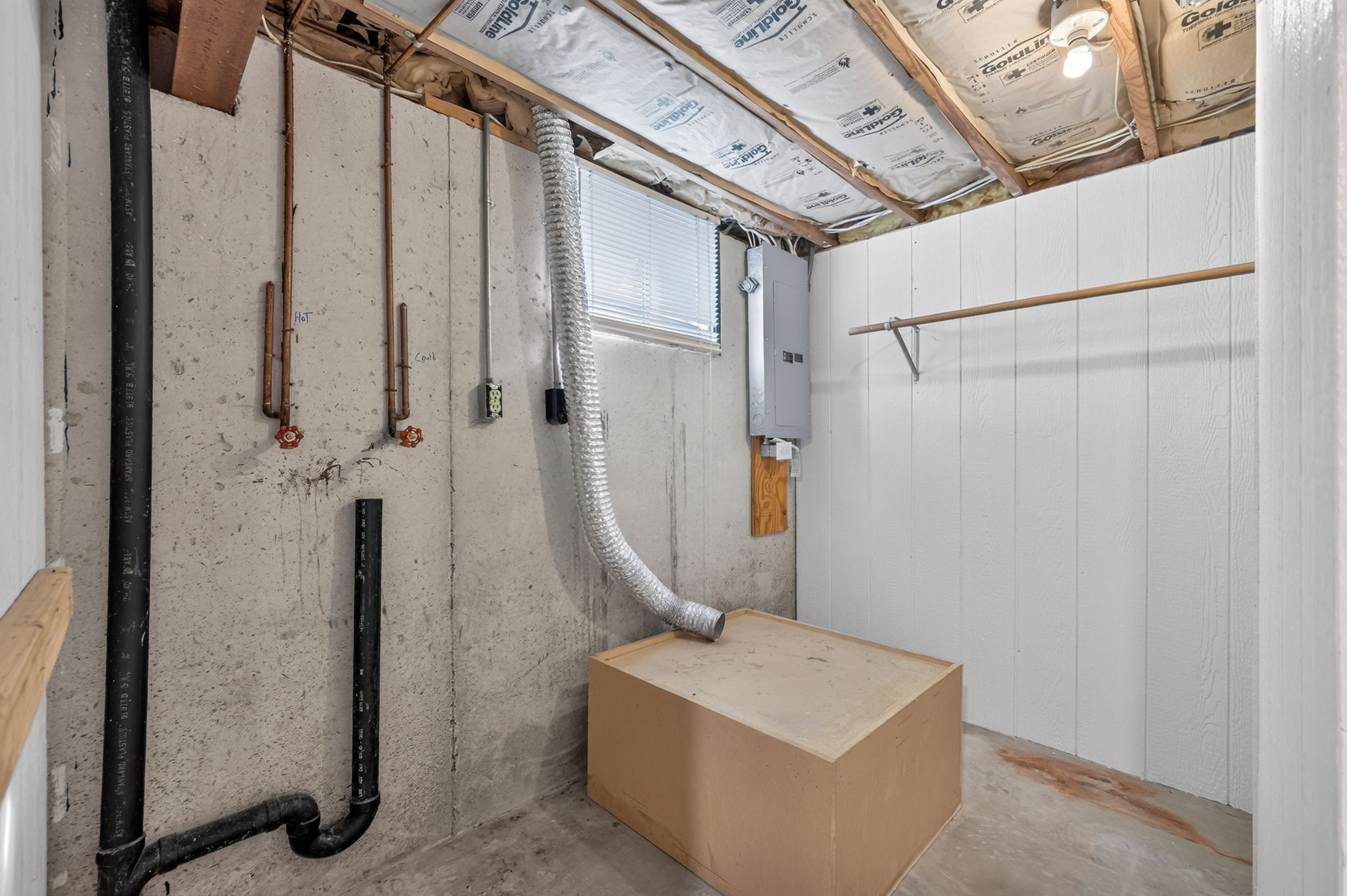 906 NW Chestnut Cir-039