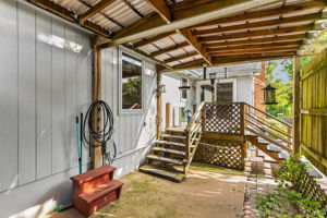 906 NW Chestnut Cir-008