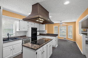 906 NW Chestnut Cir-022
