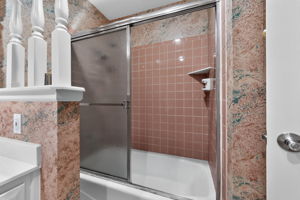 906 NW Chestnut Cir-033