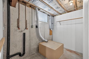 906 NW Chestnut Cir-039