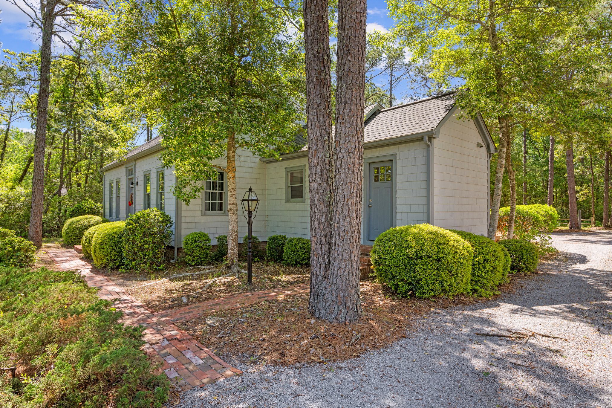 906 Point Ct, New Bern, NC 28560, USA Photo 5