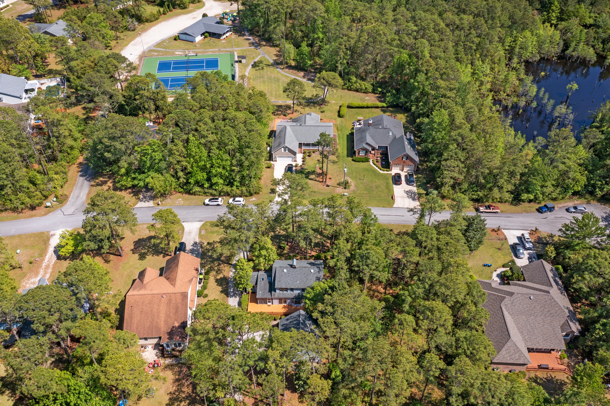 906 Point Ct, New Bern, NC 28560, USA Photo 19