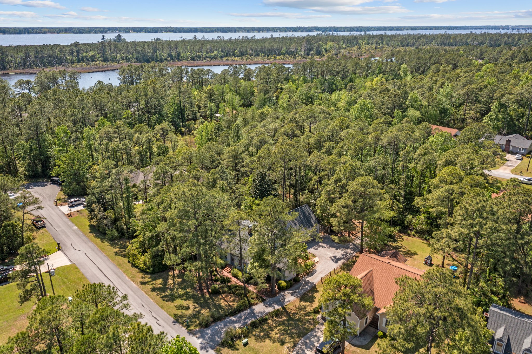 906 Point Ct, New Bern, NC 28560, USA Photo 17
