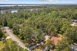 906 Point Ct, New Bern, NC 28560, USA Photo 16