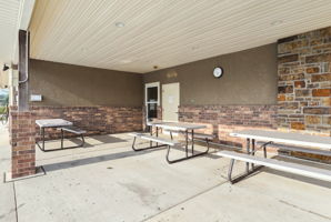  Photo 40
