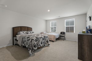  Photo 33