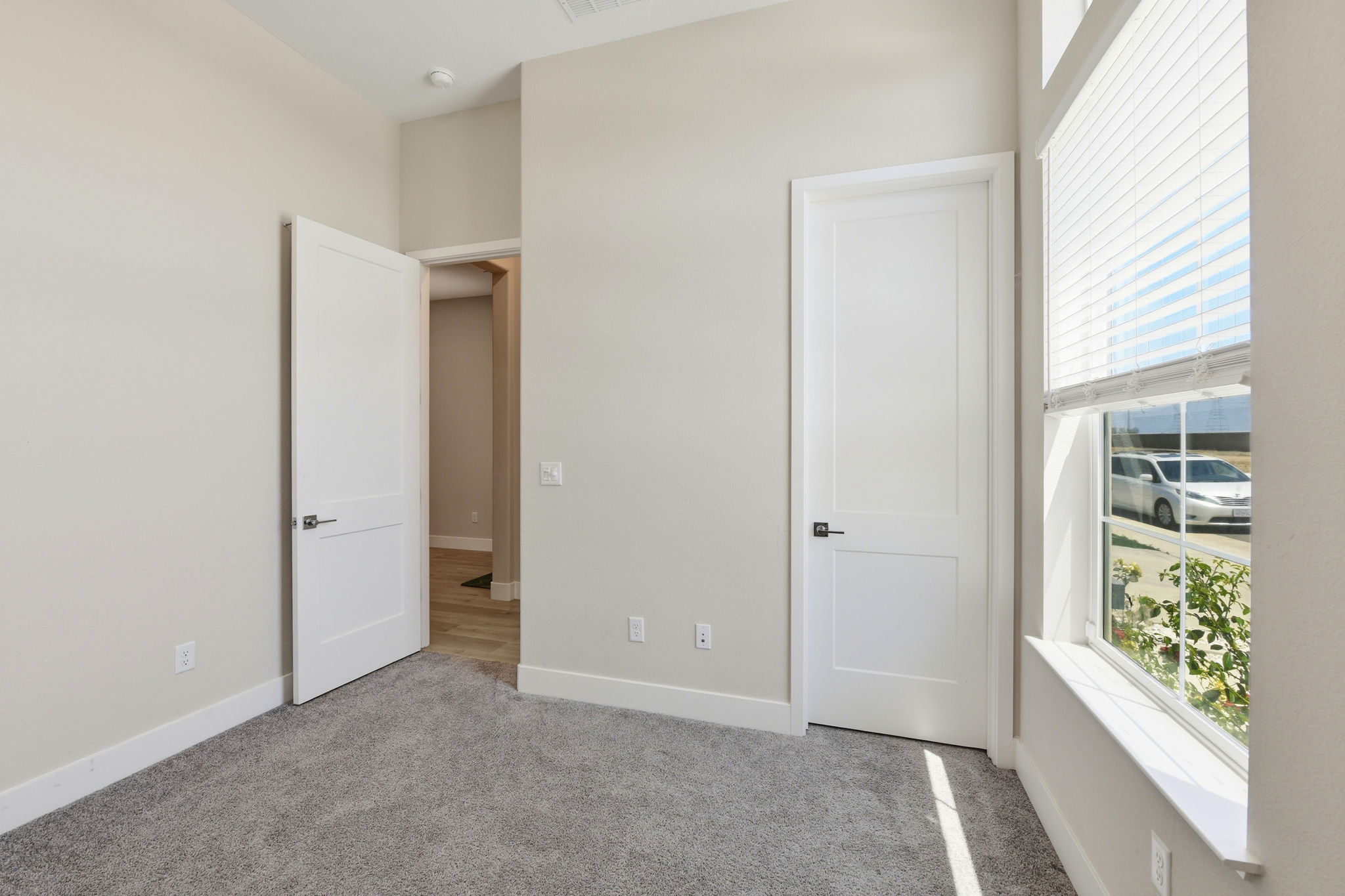 018_F8_9060 Horvath St