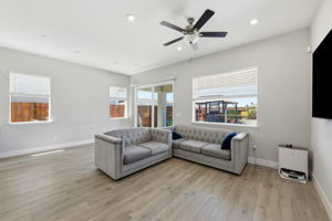 007_F8_9060 Horvath St