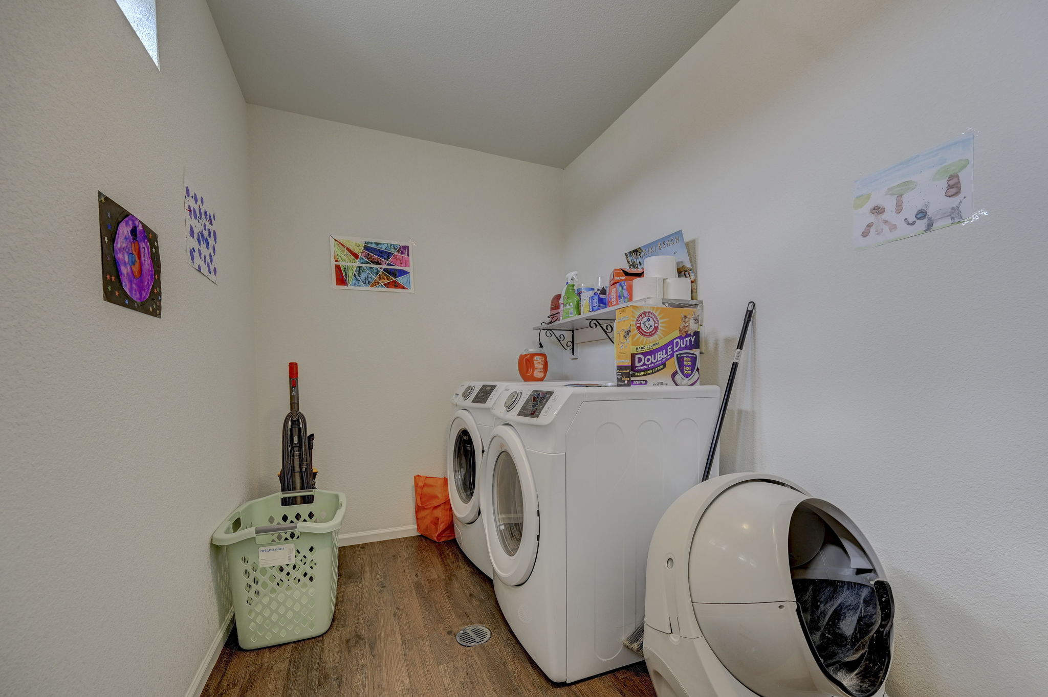  Photo 15