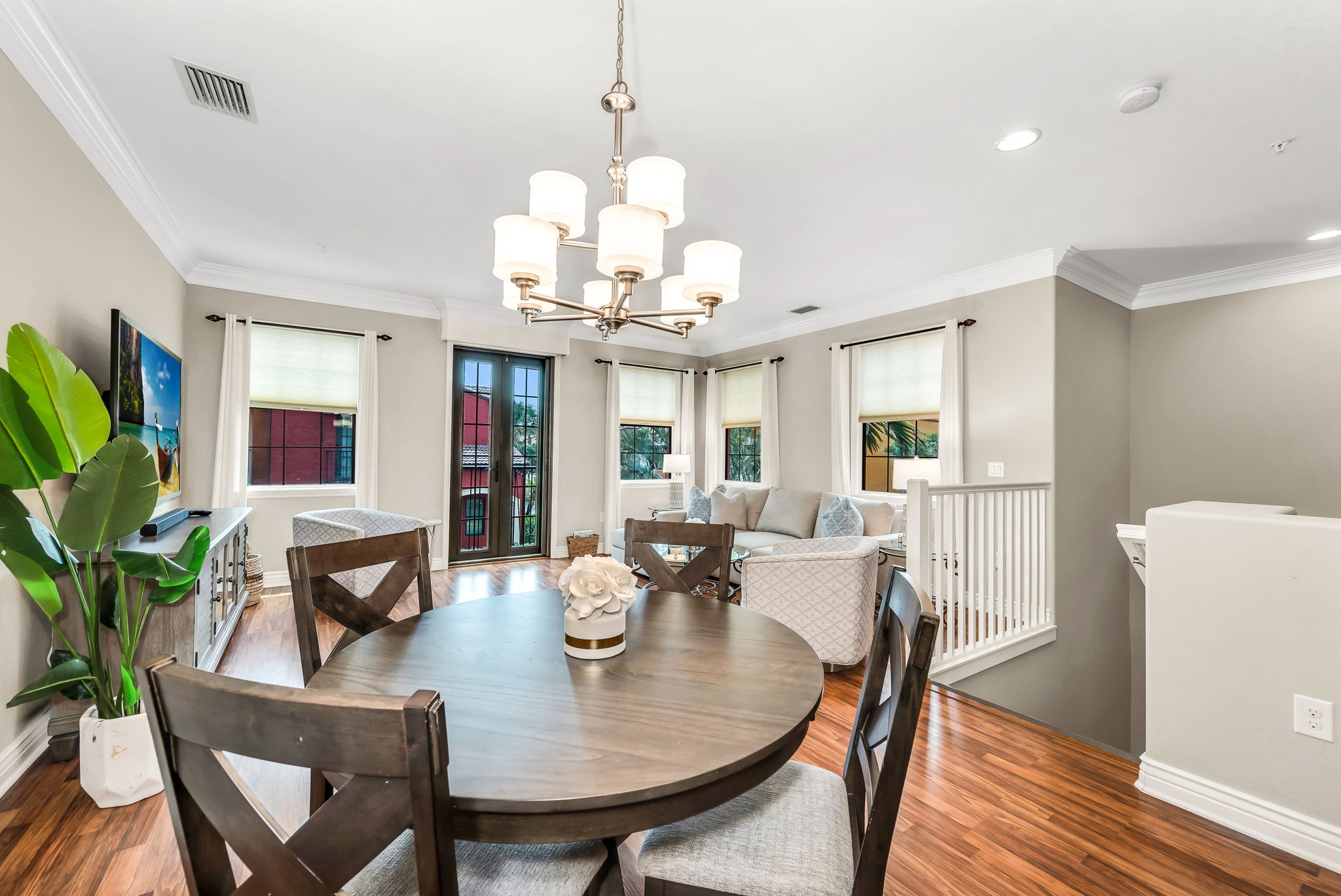 Dining Overview