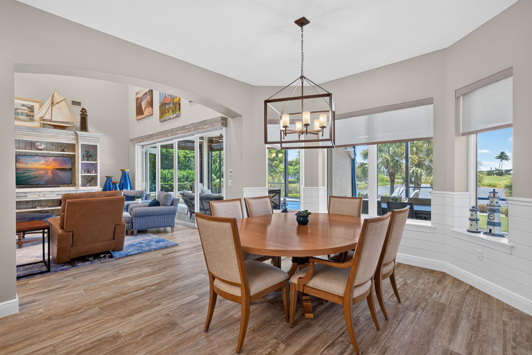Dining Room 2 of 2